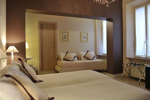Broletto Hotel